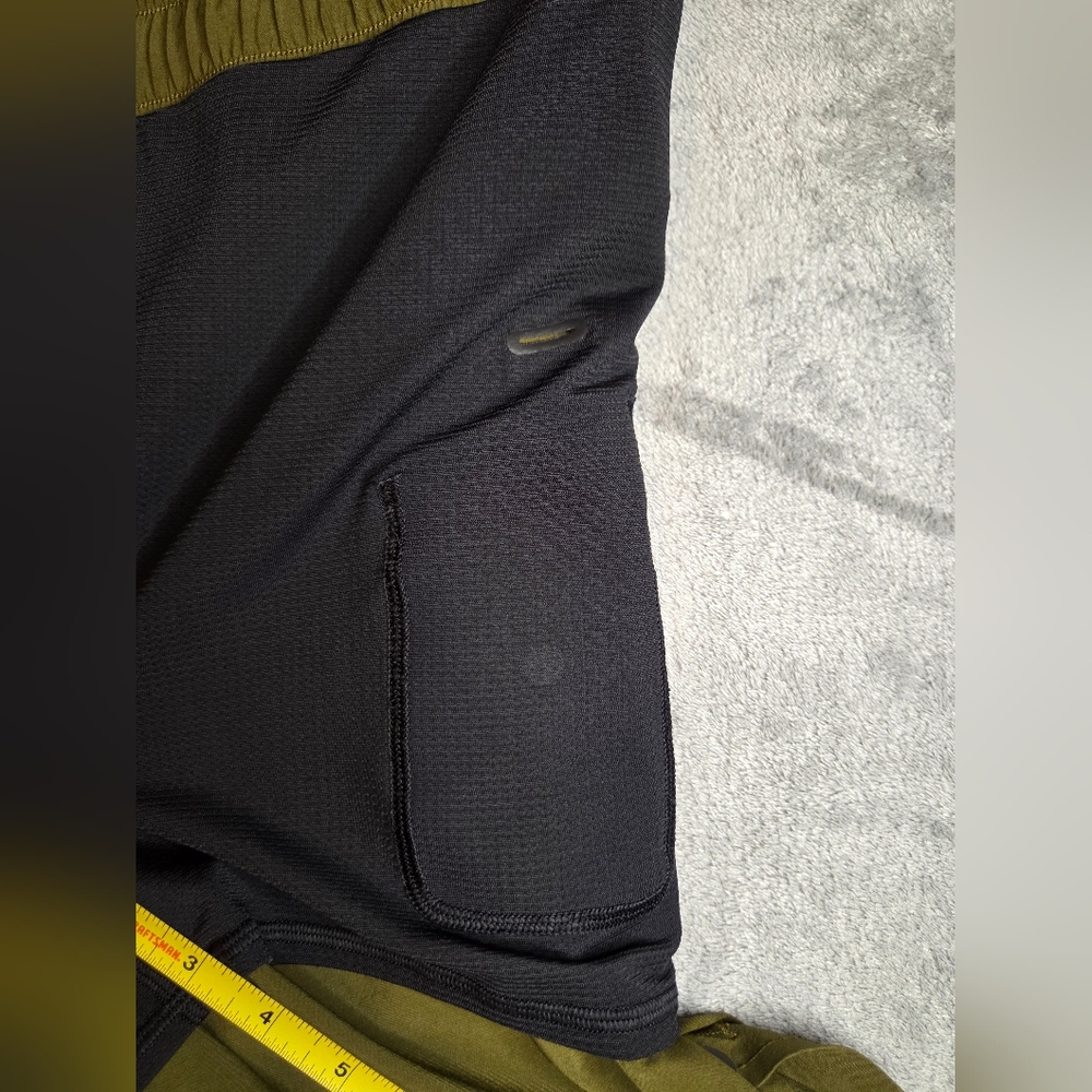 Lululemon Mens Surge Short in Army Green - Size XXL - Picture 8 of 11